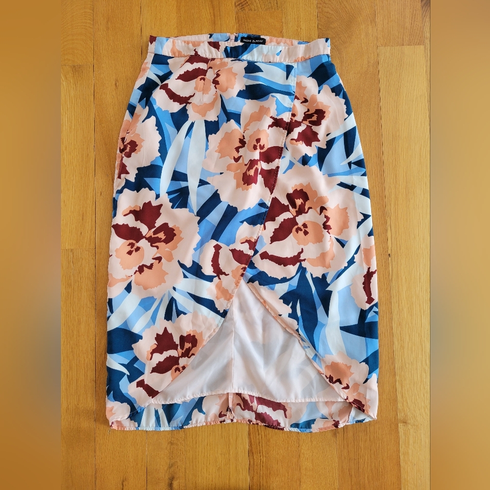 Women's size large skirt